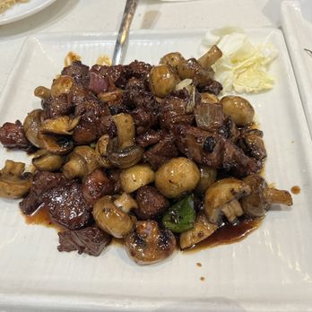 Mama Lu Dumpling House - French Style Beef Tenderloin - Chinese Near Me - Monterey Park, California Mama Lu Dumpling House - French Style Beef Tenderloin - Chinese Near Me - Monterey Park, California