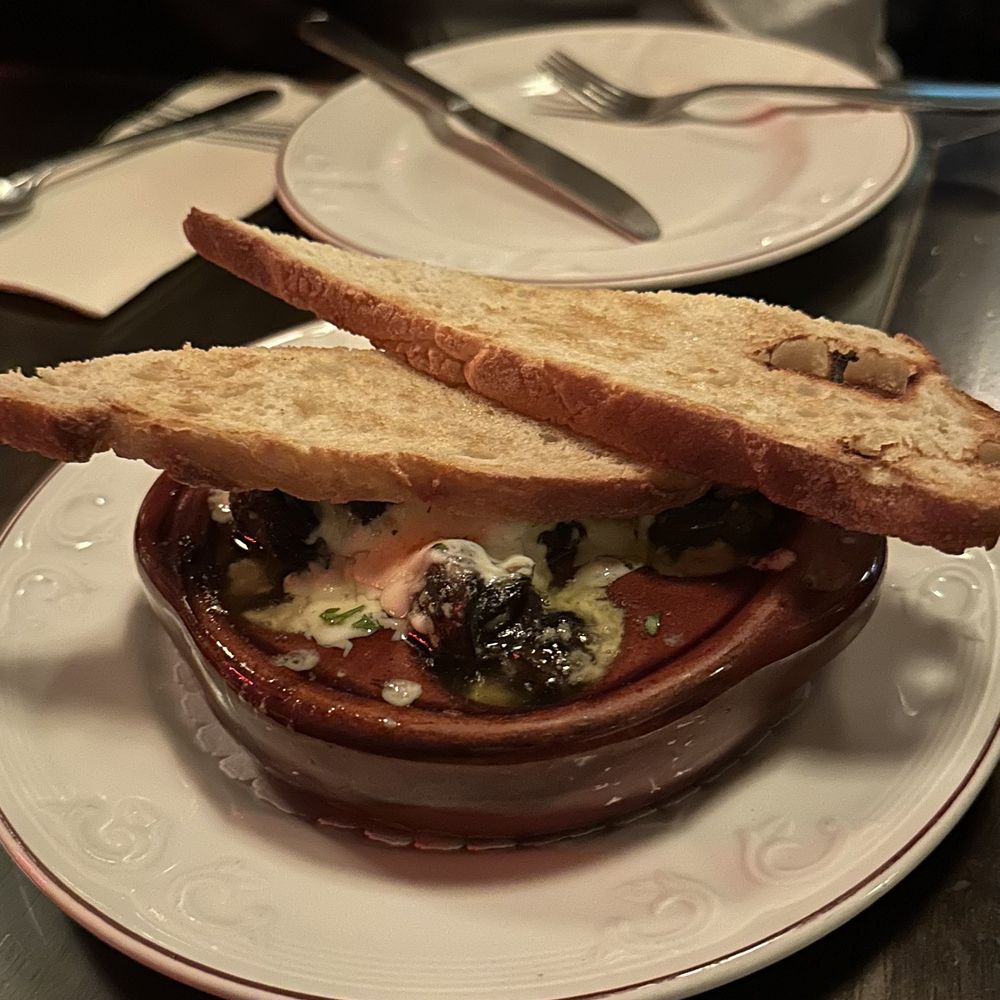 Bistro 1640 - French Near Me - Quebec City, Quebec Bistro 1640 - French Near Me - Quebec City, Quebec