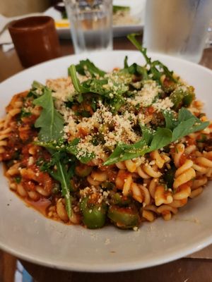 Good Earth Organic Eatery by null