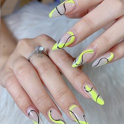 Top Nails & Spa