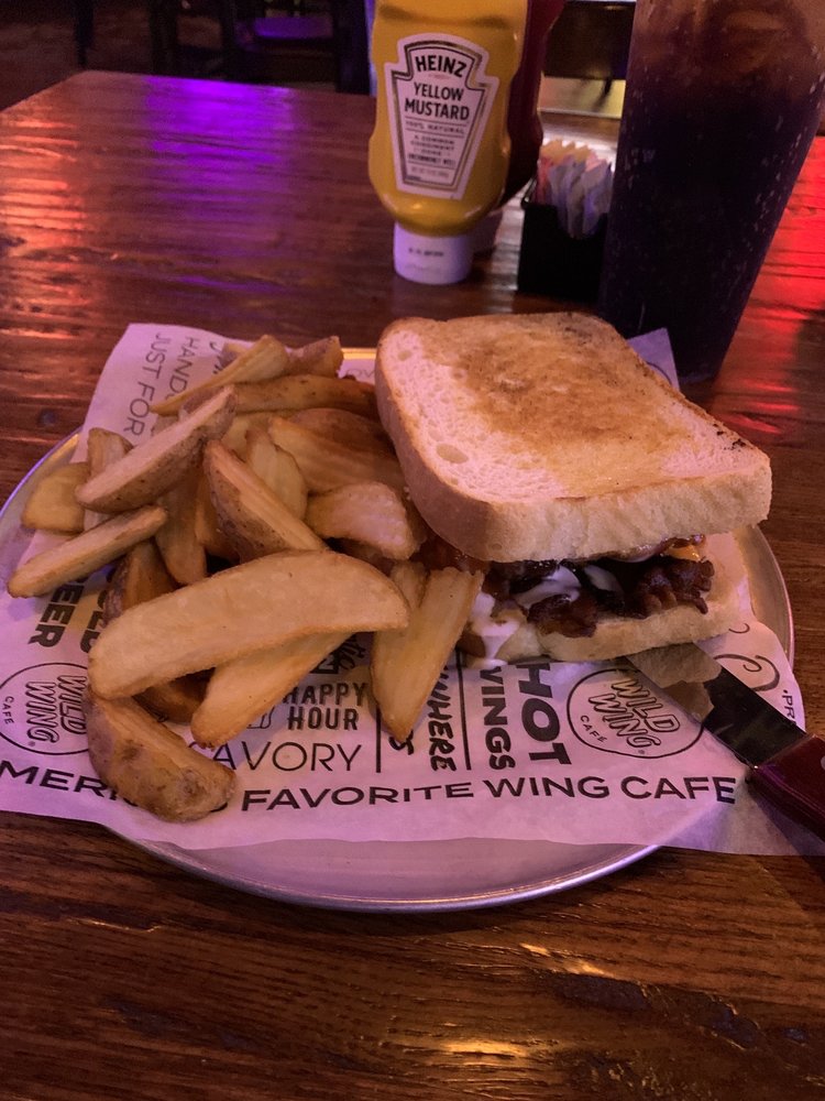 WILD WING CAFE Updated August 2024 42 Photos & 72 Reviews 3040