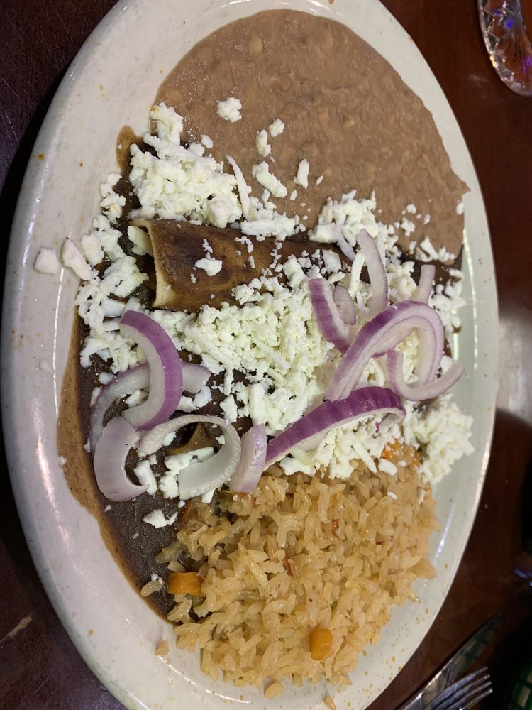 Haciena Toro Rojo Mexican Bar & Grill