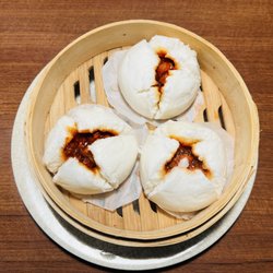 Steam pork Bao