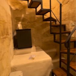 L'hotel IN Pietra - Stairs to bedroom