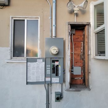 Guzman Electric - New (surface mount) upgraded 200 Amp Panel, A New 50 Amp, 14-50 inlet for a Generator Backup, whole house surge protection - Electricians Near Me