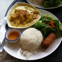 L5y. Yellow Curry Lunch Special