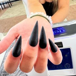 LOVE Nails & Lashes