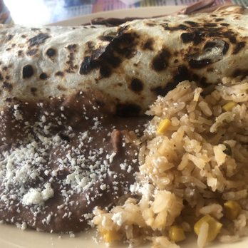 El Tlacoyo - Green chili burrito - Mexican Near Me - Tempe, Arizona