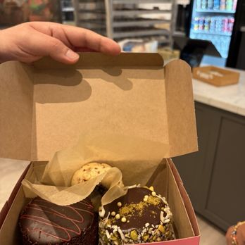Primrose Bakery - Soooo good! We got the mini cakes, we adore the raspberry one! - Bakeries Near Me - Livermore, California