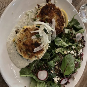 Earls Kitchen + Bar - Jumbo Lump Crab Cakes - New American Near Me - McLean, Virginia Earls Kitchen + Bar - Jumbo Lump Crab Cakes - New American Near Me - McLean, Virginia
