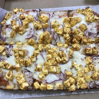 Rice n' Pie - Tikka pizza with paneer. Next time I want thin crust over pan pizza - Pizza Near Me - Berkeley Lake, Georgia