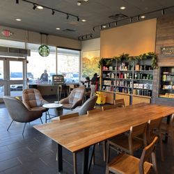 Starbucks - Lounge