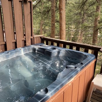 Fawn Valley Inn & Chalets - Hot tub without top - Hotels Near Me - Estes Park, Colorado Fawn Valley Inn & Chalets - Hot tub without top - Hotels Near Me - Estes Park, Colorado