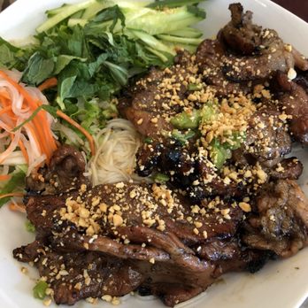 Pho Loan - Vietnamese Near Me - Chicago, Illinois