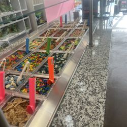 sweetFrog Premium Frozen Yogurt