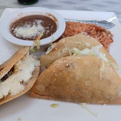 Menuderia Doña Mary - Tacos Dorados. Reminds me of being a kid.