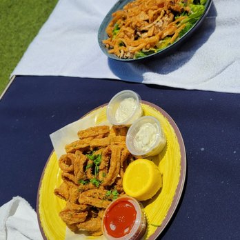 Bungalow By The Sea - Calamari. Asian salad with grilled chicken - New American Near Me - Miami Beach, Florida