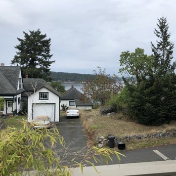 Harrison House Suites - Another view from the deck - Hotels Near Me - Friday Harbor, Washington Harrison House Suites - Another view from the deck - Hotels Near Me - Friday Harbor, Washington