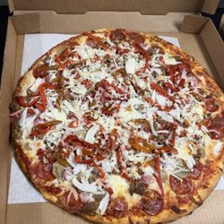 Primo's Pizzeria - Meat lovers and the works combined!! Wonderful