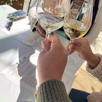 Pali Wine Co - Wine - Wine Tasting Room Near Me - Santa Barbara, California