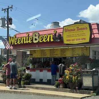 Weenie Beenie - Food Stands Near Me - Arlington, Virginia Weenie Beenie - Food Stands Near Me - Arlington, Virginia