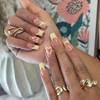 The Nail Couture - Acrylic nails - Nail Salons Near Me - Upland, California