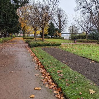 Rheingärtchen - Rheingarten, Düsseldorf - Parks Near Me - Dusseldorf, NW