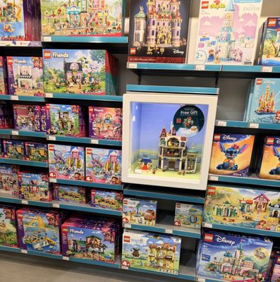 THE LEGO STORE - Updated July 2026 - 25 Photos & 18 Reviews - 1901 Nw ...