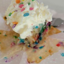 Cakes by Laurel - Friends review