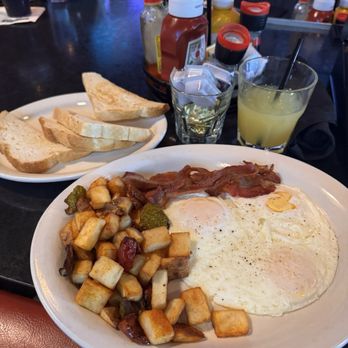 Rustic House Summerlin South - my 1st visit I had RH breakfast plate which consist of 3 eggs, potato, bacons and toast - Salad Near Me - Las Vegas, Nevada Rustic House Summerlin South - my 1st visit I had RH breakfast plate which consist of 3 eggs, potato, bacons and toast - Salad Near Me - Las Vegas, Nevada