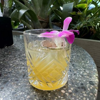 Deck. - Margherita - Hawaiian Near Me - Honolulu, Hawaii