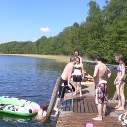 Campingplatz Naturfreund - Badesteg am Käbelicksee