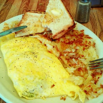 Peanuts Deluxe Cafe - Avocado, Bacon, and Cheese Omelette with Toast and Hashbrowns - Diners Near Me - San Jose, California Peanuts Deluxe Cafe - Avocado, Bacon, and Cheese Omelette with Toast and Hashbrowns - Diners Near Me - San Jose, California