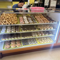 Donuts Donuts