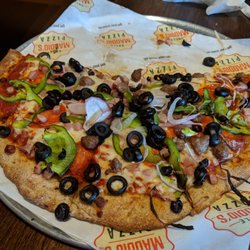 Uncle Maddios Pizza - Medium Supreme pizza