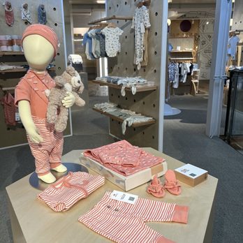 Babylist Beverly Hills - Baby clothing - Baby Gear & Furniture Near Me - Beverly Hills, California Babylist Beverly Hills - Baby clothing - Baby Gear & Furniture Near Me - Beverly Hills, California