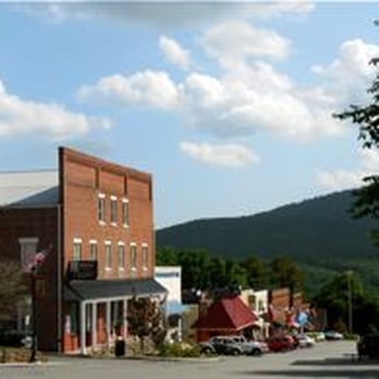 Uptown Suites of Stuart - Hotels Near Me - Stuart, Virginia Uptown Suites of Stuart - Hotels Near Me - Stuart, Virginia