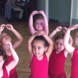 Roos Academy of Performing Arts - Baby Ballet