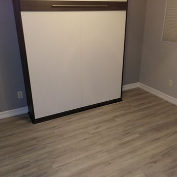 Expert Flooring Solutions - Spare bedroom with Murphy bed - Flooring Near Me - Las Vegas, Nevada Expert Flooring Solutions - Spare bedroom with Murphy bed - Flooring Near Me - Las Vegas, Nevada