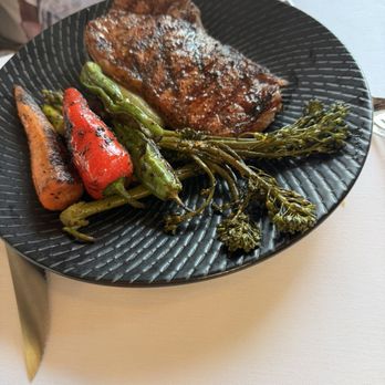 Fuego Vivo - Steak and veggies - Mexican Near Me - Memphis, Tennessee