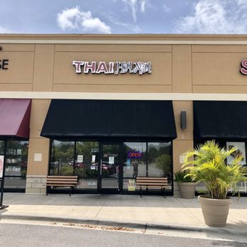 Thai Hana Restaurant - The exterior - Sushi Bars Near Me - Melbourne, Florida Thai Hana Restaurant - The exterior - Sushi Bars Near Me - Melbourne, Florida