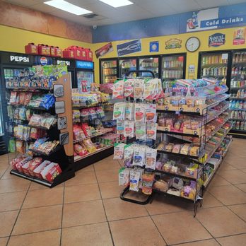 Diamond Market - Inside - Convenience Stores Near Me - Willows, California Diamond Market - Inside - Convenience Stores Near Me - Willows, California