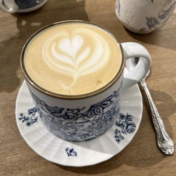 maman - Oat milk lavender latte - Coffee & Tea Near Me - Washington, DC, District of Columbia