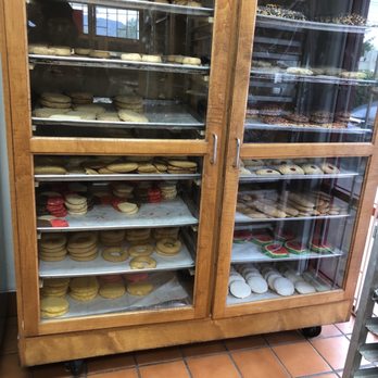 La Luna Bakery - My sandias! Why are they so hard to find in LA? They don't always have them, but they do sometimes - Bakeries Near Me - San Bernardino, California La Luna Bakery - My sandias! Why are they so hard to find in LA? They don't always have them, but they do sometimes - Bakeries Near Me - San Bernardino, California