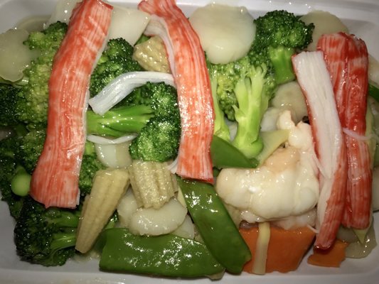 Yama Sushi Bar & Chinese Food by null