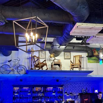 Cafe Mi Vitrola - the interior of a restaurant - Dance Clubs Near Me - Miami Lakes, Florida