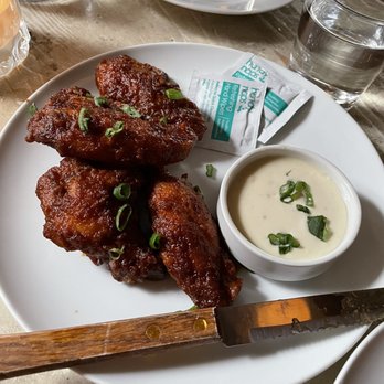 Bacari W 3rd - Chipotle Chicken Wings - Breakfast & Brunch Near Me - Los Angeles, California