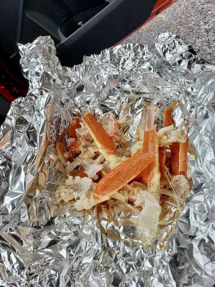 Captain Billy's Seafood Logo