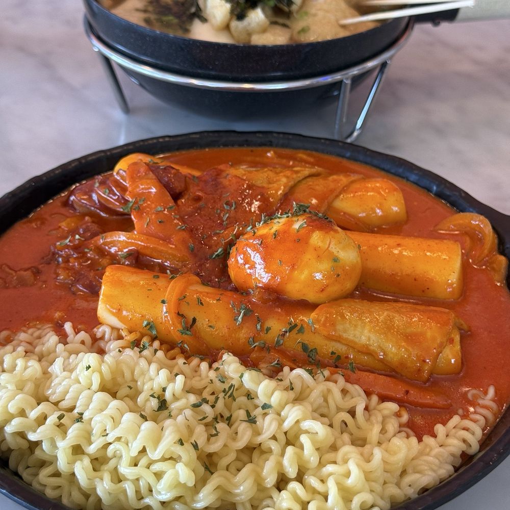 Halgatteok & Twozone Chicken - Korean Near Me - Buena Park, California