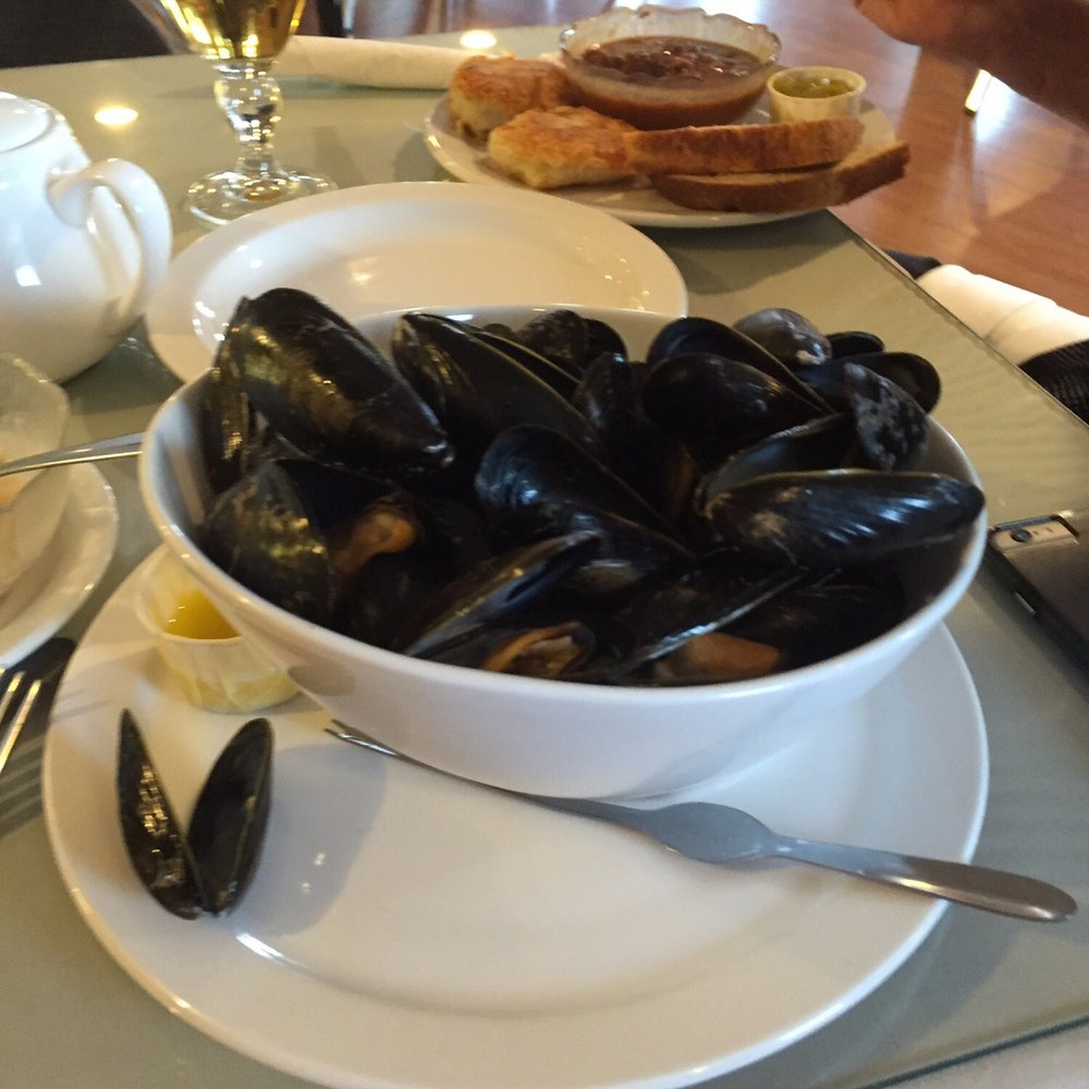 Fitzgerald's Restaurant - 1-1/2 lb mussels. - Seafood Near Me - Boularderie, Nova Scotia Fitzgerald's Restaurant - 1-1/2 lb mussels. - Seafood Near Me - Boularderie, Nova Scotia